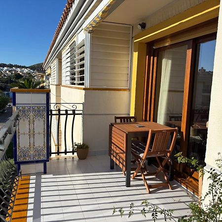 Cal Salmare Seafront Apartment With Rooftop Terrace And Pool Калафел Екстериор снимка